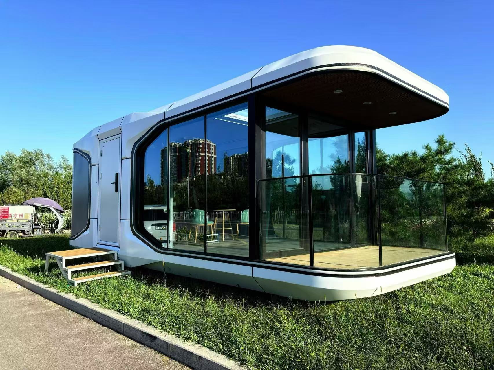 Space capsule modular unit